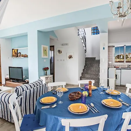 Imagine Your Family Renting A Luxury Holiday Close To Sotira's Main Attractions, Sotira 1304 *