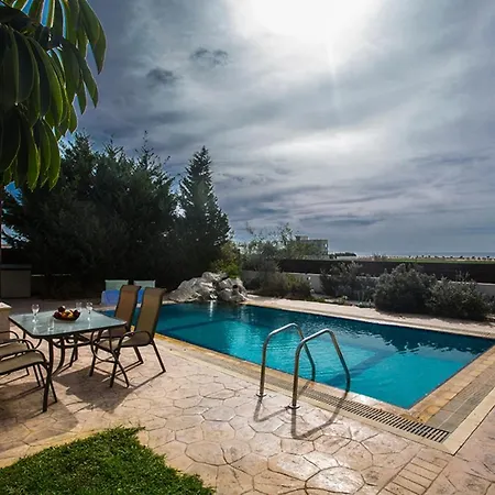 Imagine Your Family Renting A Luxury Holiday Close To Sotira's Main Attractions, Sotira 1304